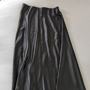 Amazon Satin Midi Skirt Black Size M